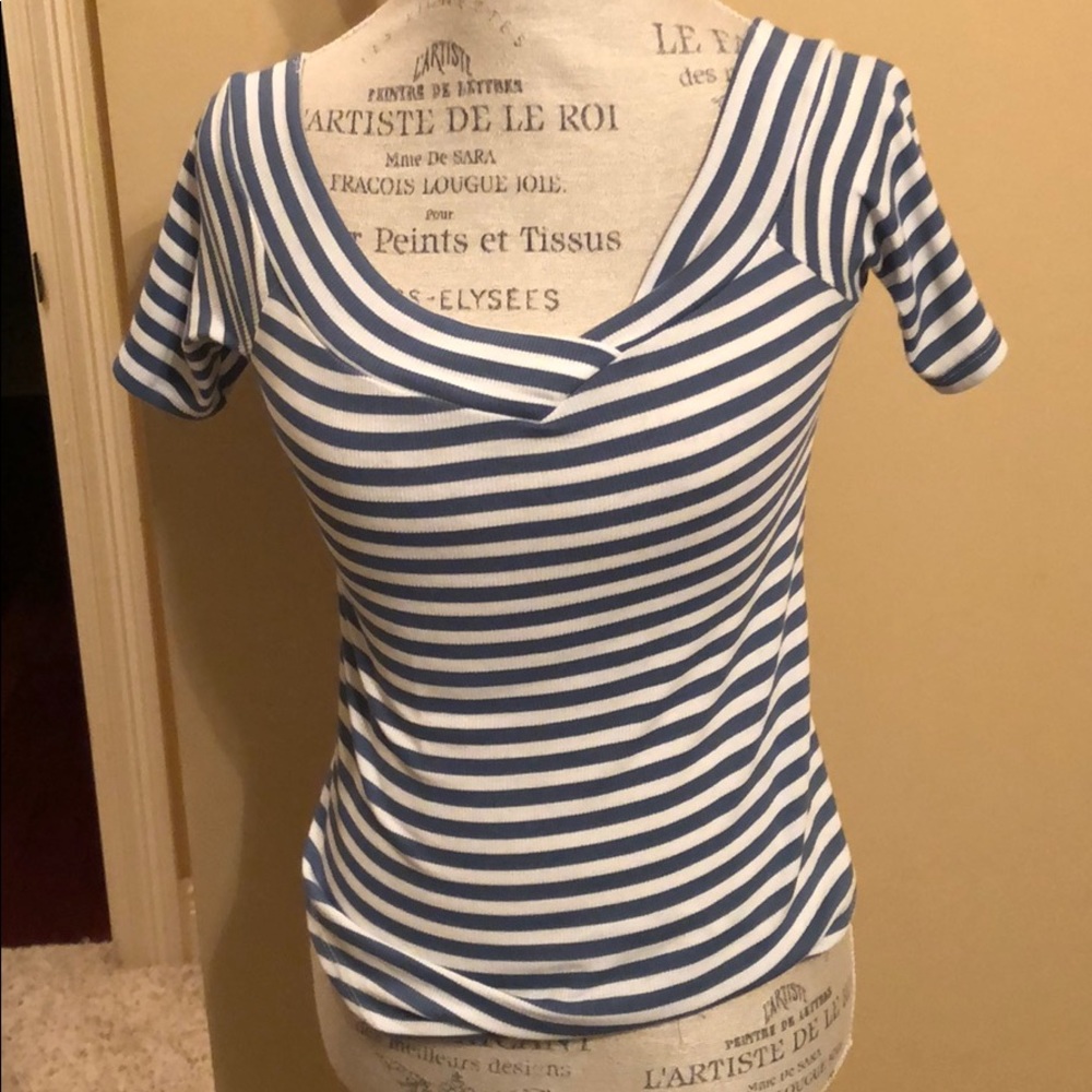 Short sleeve stripped shirt